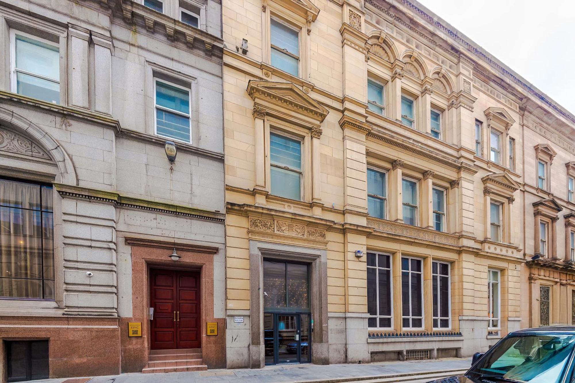 Apartment New! Stunning Centre 2-bed In By 53 Degrees Property, Ideal For Small Groups, Sleeps 6!